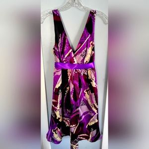 Boutique sliky dress. Sz4